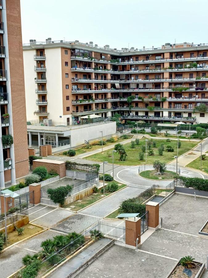 Appartamento Tra Aeroporto Davinci E Fiera Di Roma Фиумичино Екстериор снимка